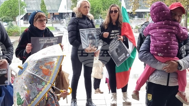 От "Ние не мълчим" поискаха оставката на кмета на Поморие заради предполагаемо насилие над дете в детска градина в Каблешково