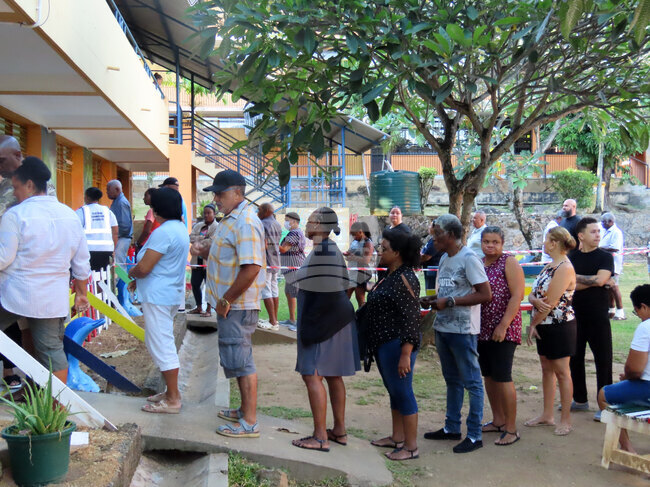 Лидерът на опозицията Патрик Ермини спечели президентските избори на Сейшелите