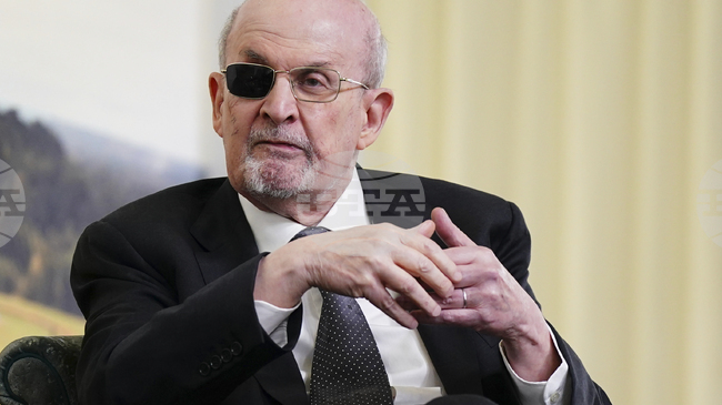 Салман Рушди е сред отличените с Дейтънската литературна награда за мир