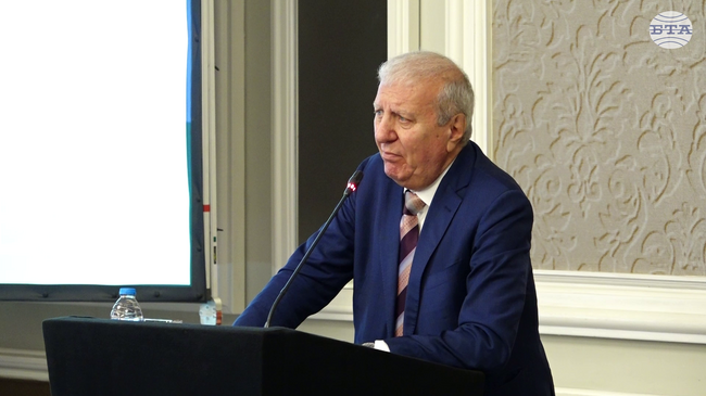 Оставаме лоялни на коалицията „БСП – Обединена левица“, каза Александър Томов