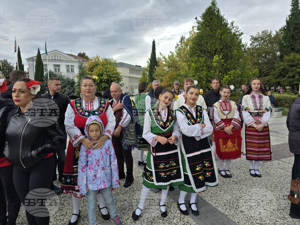Нова Загора - фестивал „Фолклорна омая“