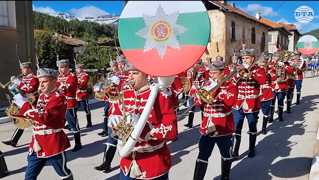 С тържество, дефилир на военни и духови оркестри и концерт в село Копиловци отбелязаха 150 години от рождението на маестро Камен Луков
