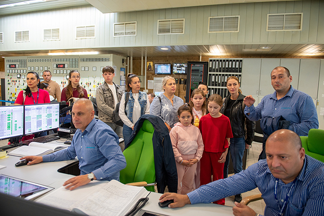 Стотици граждани от цялата страна са посетили АЕЦ "Козлодуй" в Деня на отворените врати