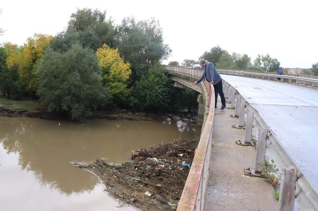 С около метър и половина е спаднало нивото на река Янтра край русенското село Долна Студена