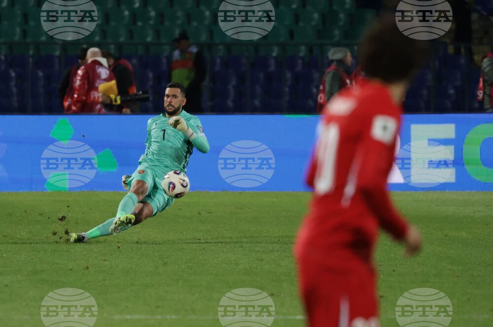 Димитър Митов бе титуляр за Абърдийн при поражение от Глазгоу Рейнджърс