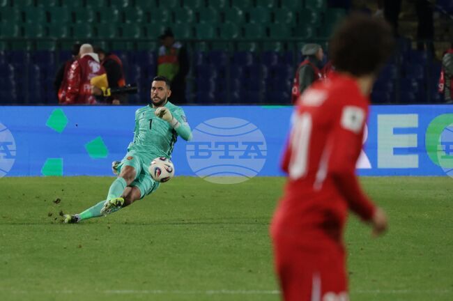 Димитър Митов бе титуляр за Абърдийн при поражение от Глазгоу Рейнджърс