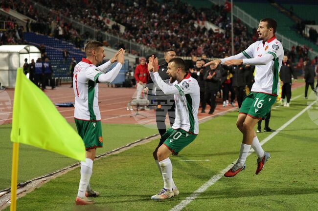 Двама национали отпаднаха от състава за гостуването на Испания поради контузии