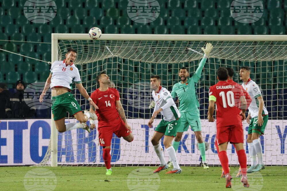 Вратарят Димитър Митов смята, че Абърдийн трябва да използва опита от Лигата на конференциите след отпадането и да се фокусира върху местното първенство