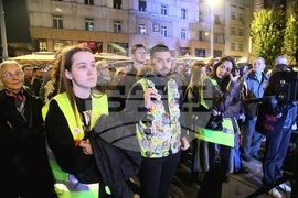 Сърбия - Народен театър - протест