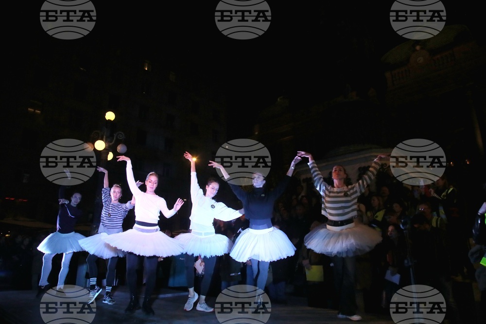 Сърбия - Народен театър - протест