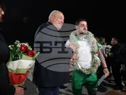 Карлос Насар - посрещане