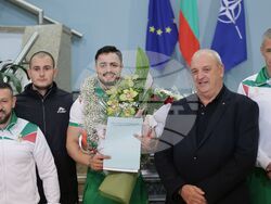 Карлос Насар - посрещане