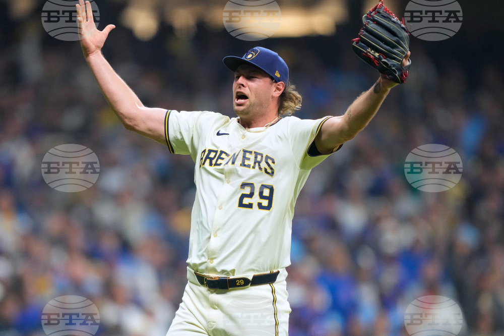 NLDS Cubs Brewers Baseball