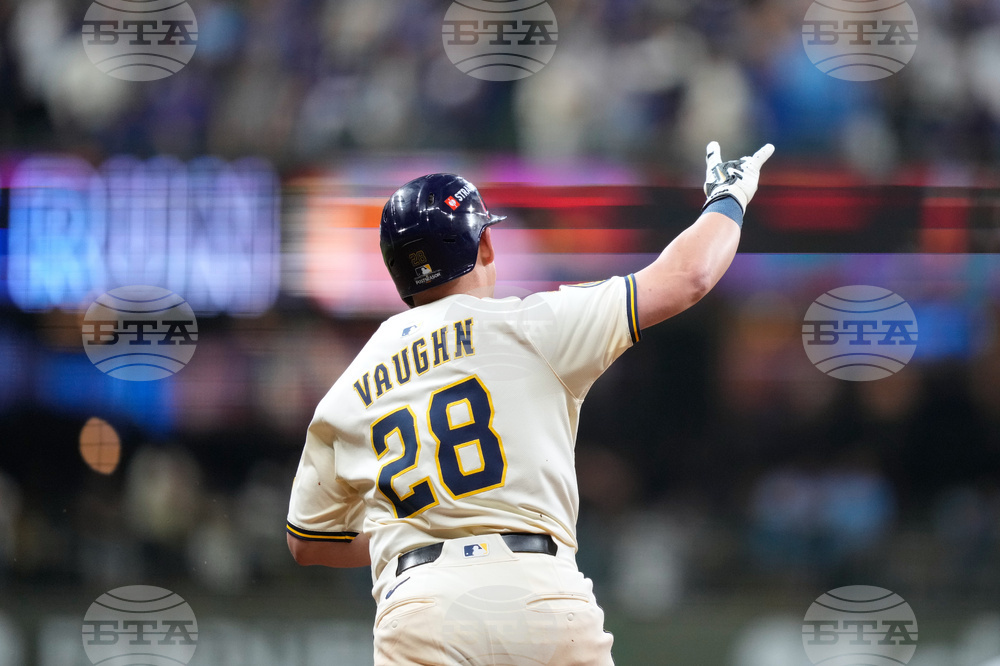 NLDS Cubs Brewers Baseball