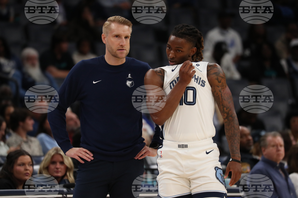 Hawks Grizzlies Basketball