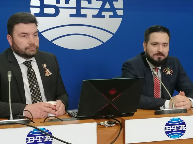 Да се регламентира доплащането, да се повиши процентът от акцизи и да се осигурят ваучери, за да се компенсира инфлацията в здравеопазването, предлагат икономисти