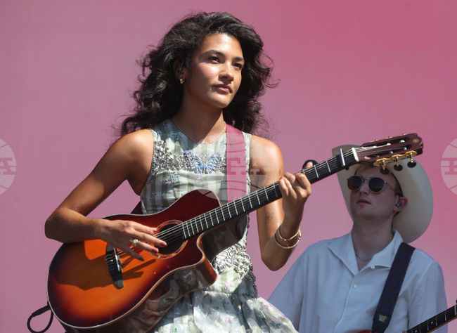 Оливия Дийн и Лола Янг получиха по пет номинации за наградите БРИТ 2026