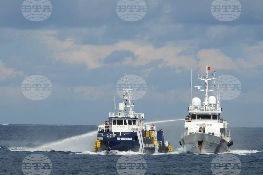 Китайската брегова охрана рани рибари и повреди рибарски лодки при обстрел с водно оръдие в Южнокитайско море, съобщи филипинската брегова охрана