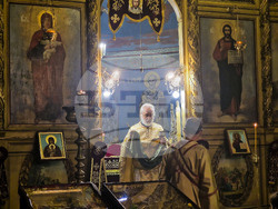 Разград - храм „Свети Николай Мирликийски Чудотворец” - неделно богослужение