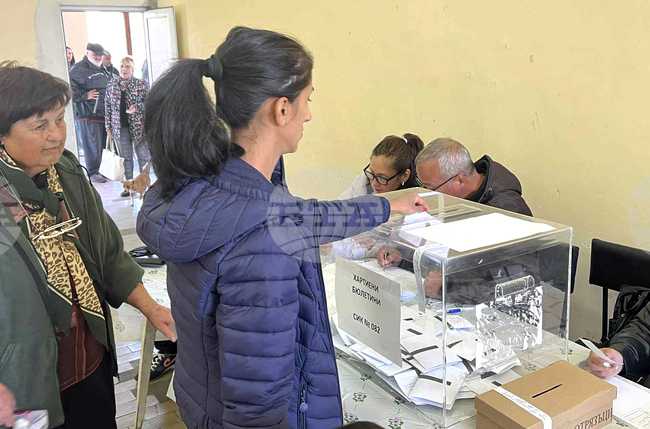 Между 16,06% и 19,65% е избирателната активност на вота за кметове в трите села в област Хасково