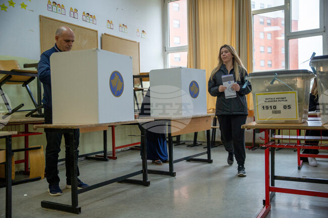 Днес в 18 от 38-те общини в Косово се провежда втори кръг на местните избори; въведени са допълнителни мерки за спокойното протичане на изборния процес 