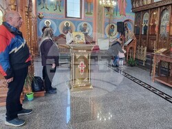 Шумен - църква „Свети Три Светители“ - неделна служба