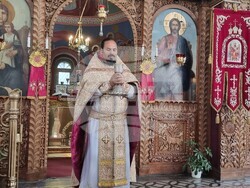 Шумен - църква „Свети Три Светители“ - неделна служба