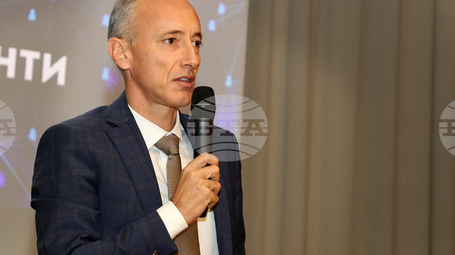 Education Minister: Everyone Can Be a National Awakener by Inspiring Children to Learn and Love Their Country