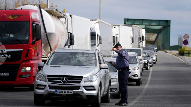 Босна и Херцеговина стартира граничен контрол за неплатени пътни глоби от чужденци на излизане от страната
