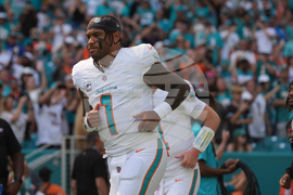 Chargers Dolphins Football