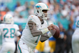 Chargers Dolphins Football