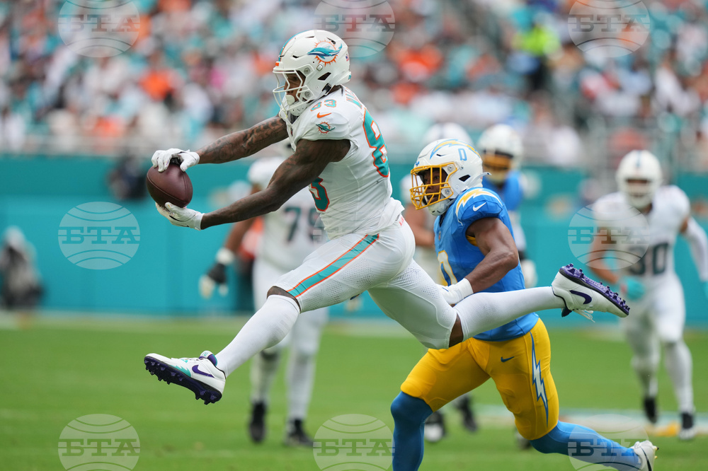 Chargers Dolphins Football