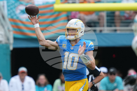 Chargers Dolphins Football
