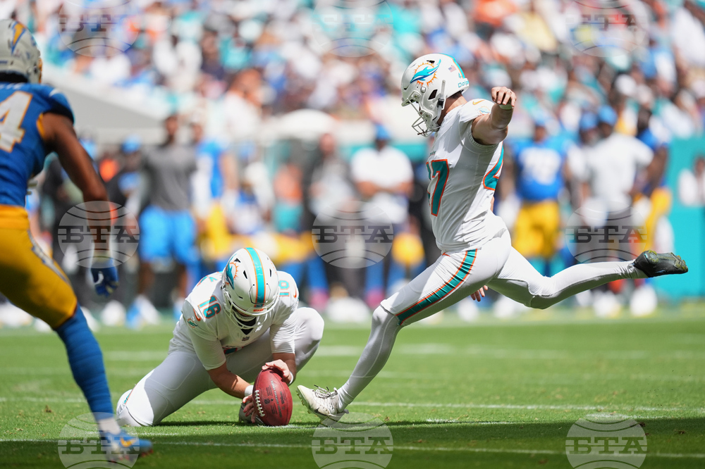 Chargers Dolphins Football