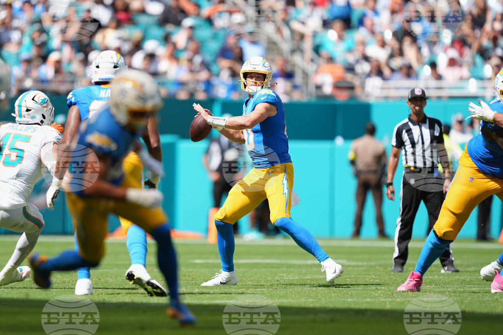 Chargers Dolphins Football