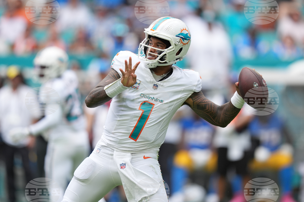 Chargers Dolphins Football