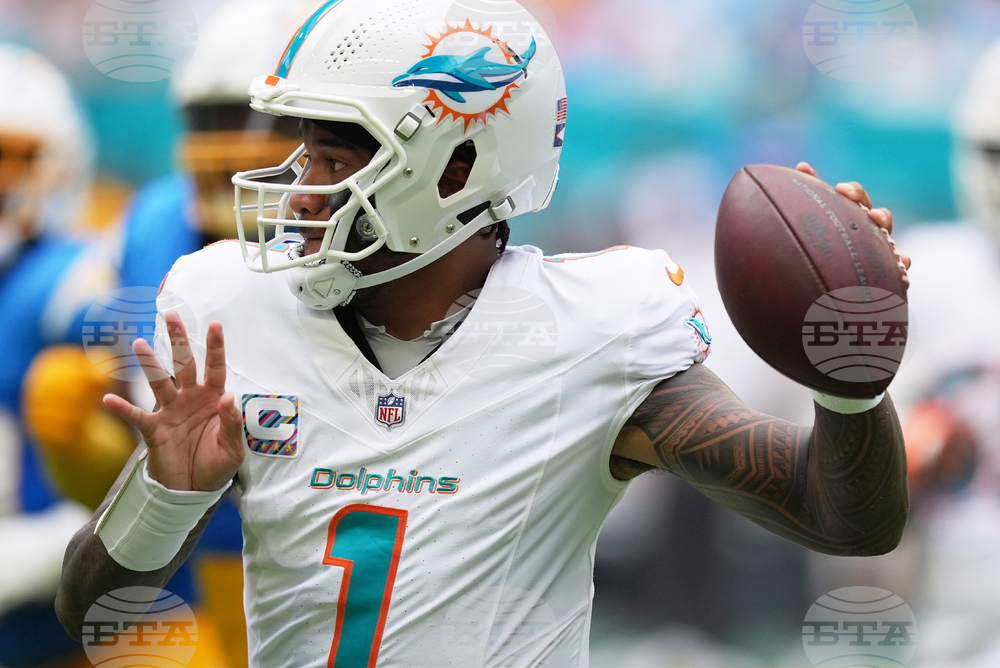 Chargers Dolphins Football