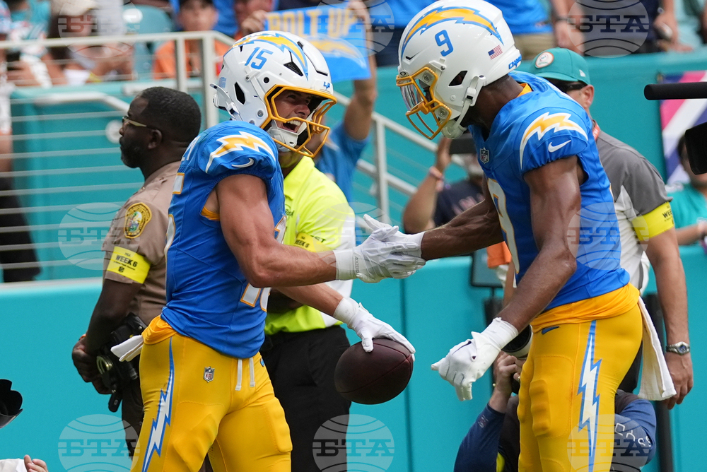 Chargers Dolphins Football