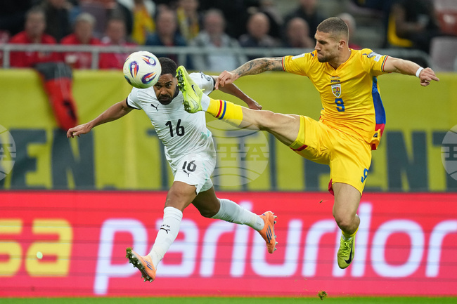 APTOPIX Romania Austria WCup Soccer