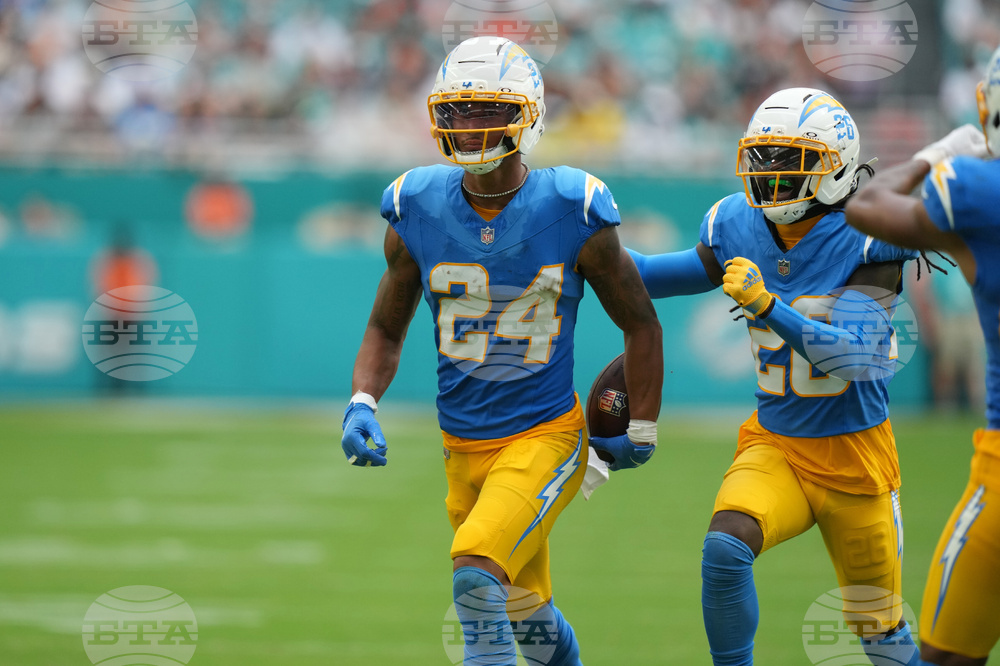 Chargers Dolphins Football