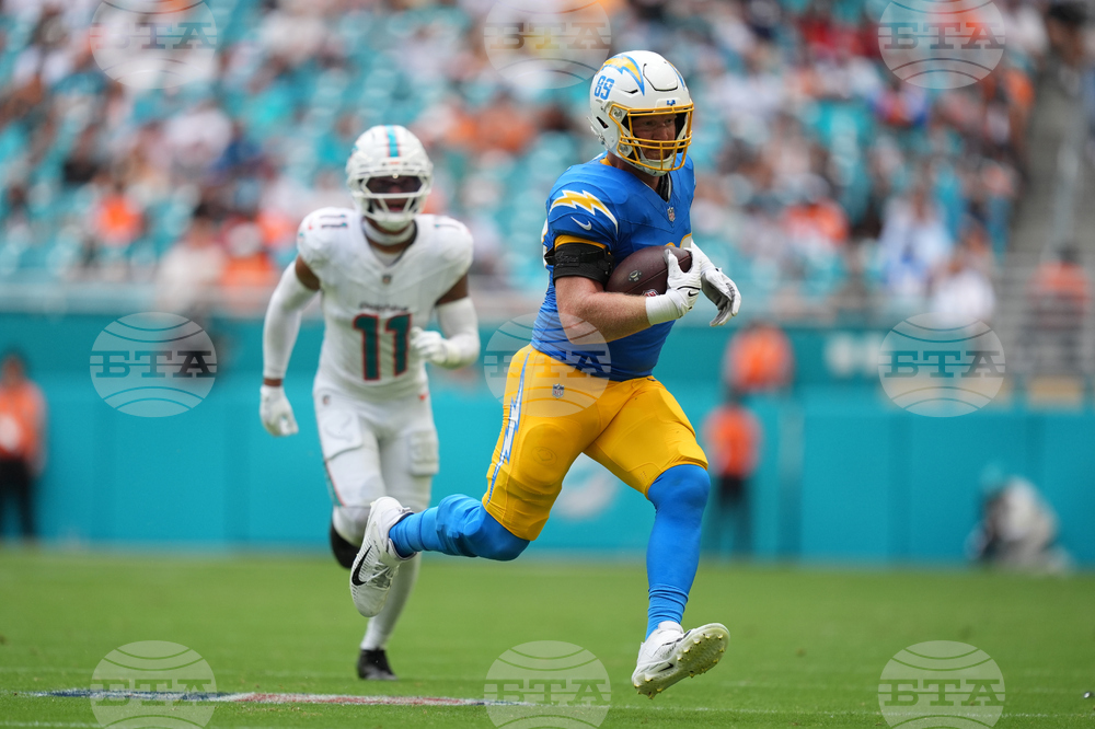 Chargers Dolphins Football