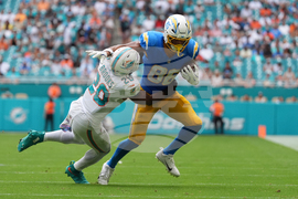 Chargers Dolphins Football