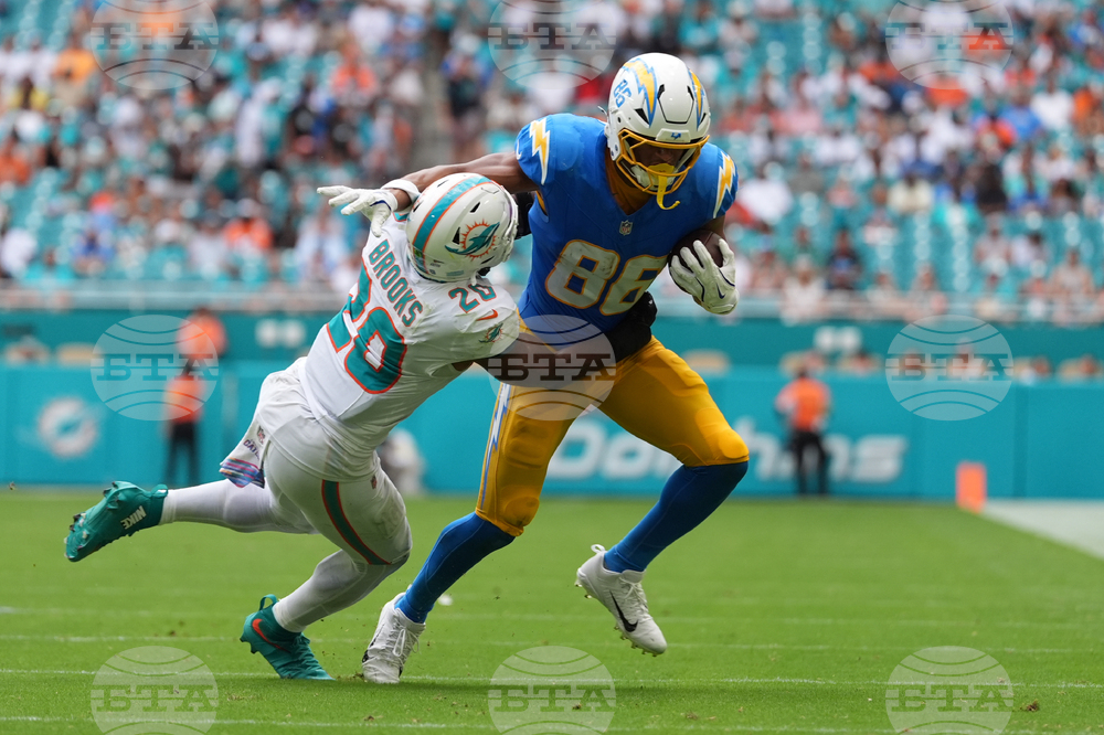 Chargers Dolphins Football