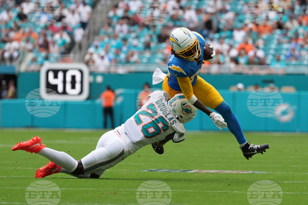Chargers Dolphins Football