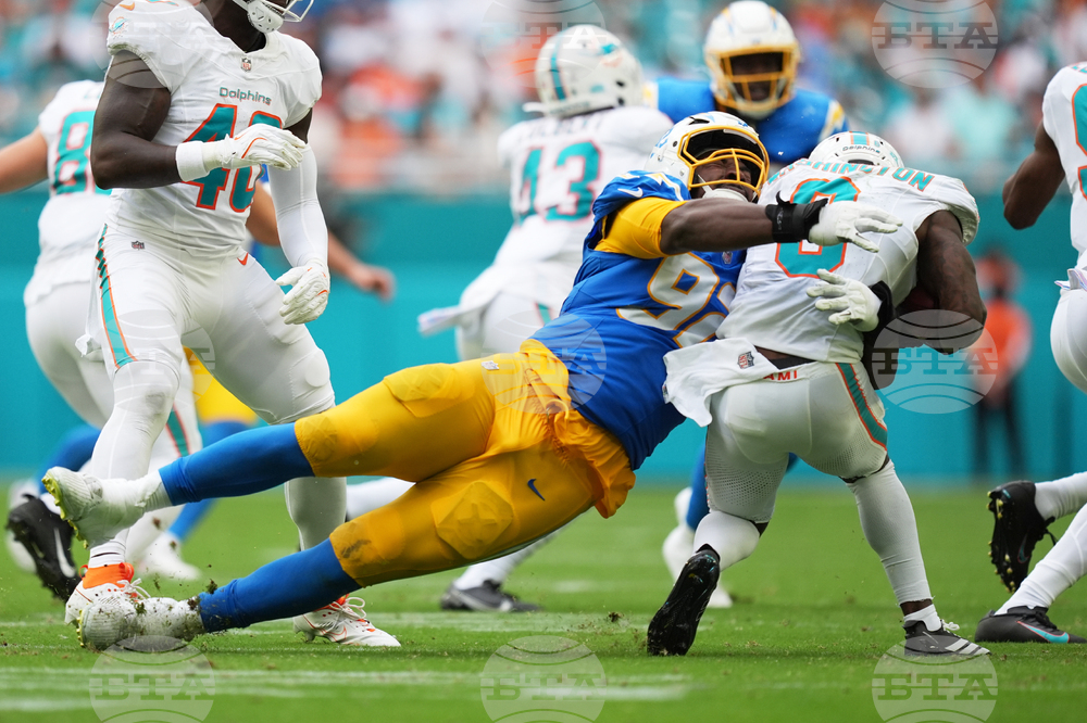 Chargers Dolphins Football