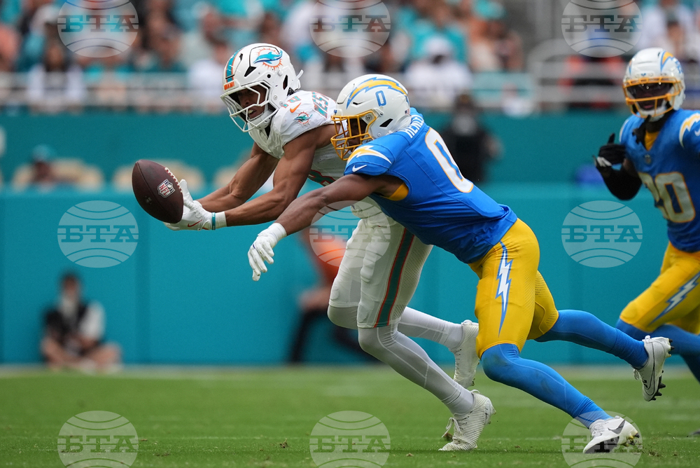 Chargers Dolphins Football