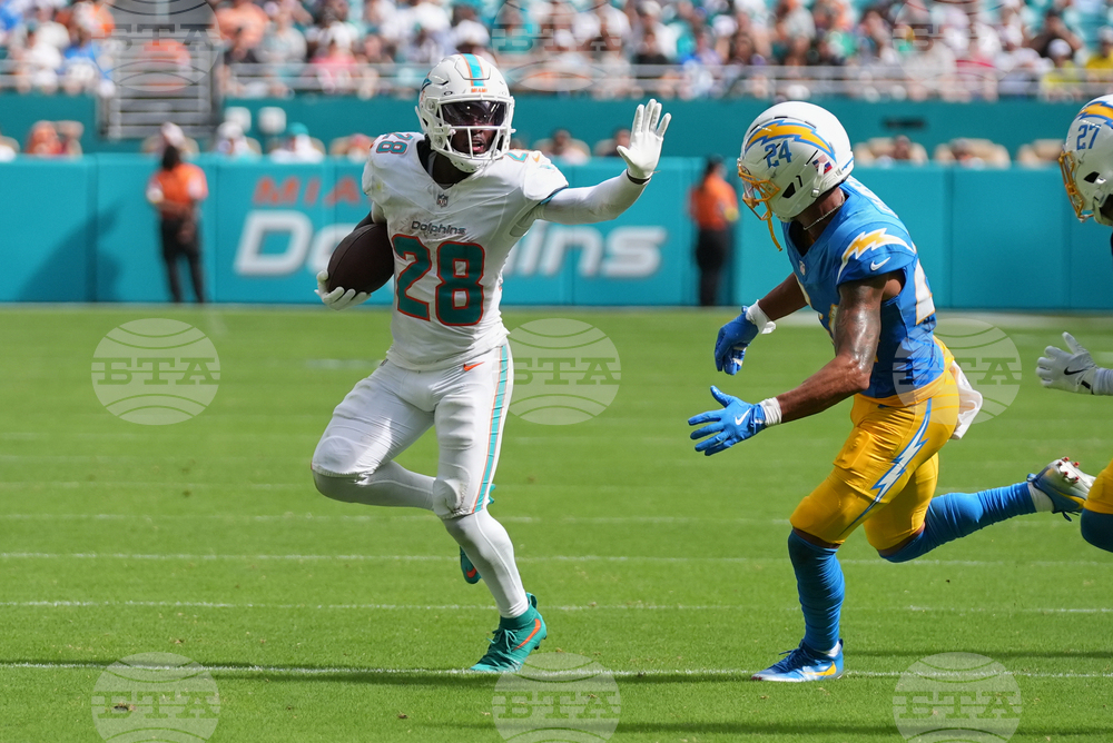 Chargers Dolphins Football