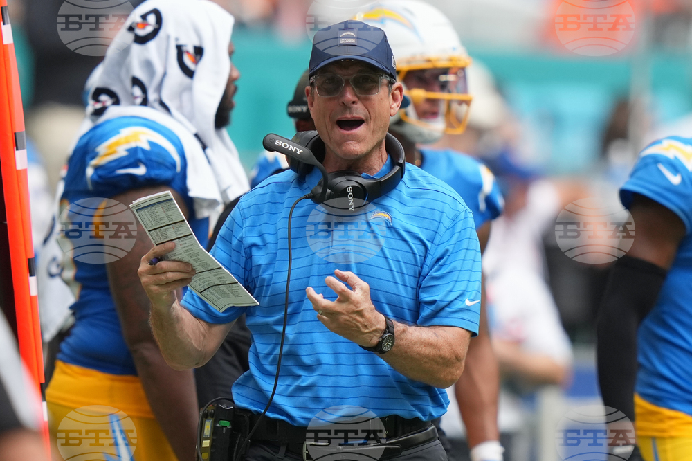 Chargers Dolphins Football