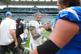 Chargers Dolphins Football