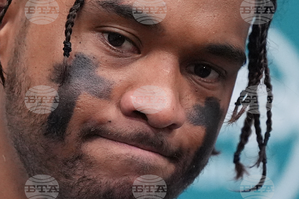 Chargers Dolphins Football